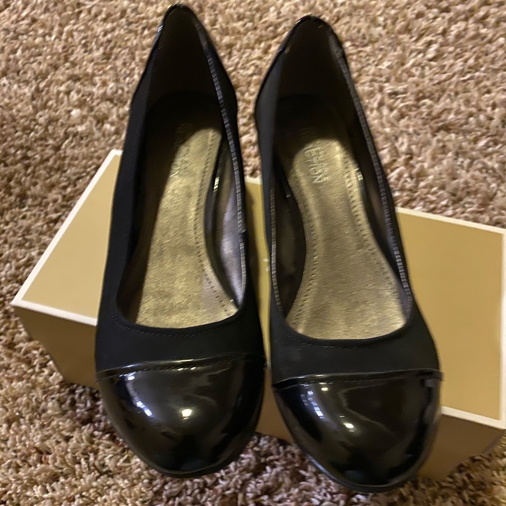 Shoes color black size 8 Kenneth Kole